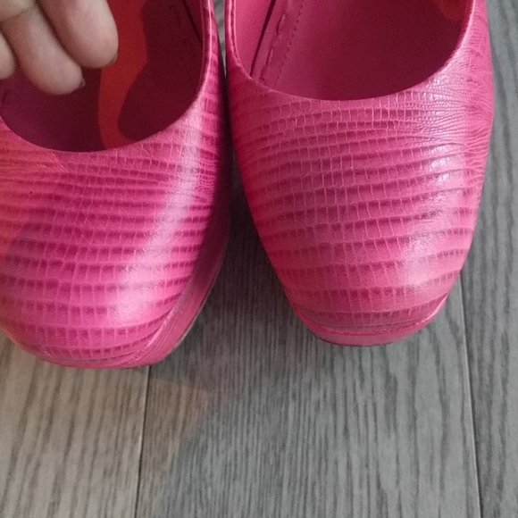 Beautiful heels by Alice and Olivia🌸🌷🍀 - Picture 7 of 9